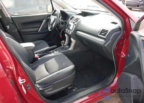 2017 Subaru Forester 2.0Xt Premium z USA, uszkodzony, nr VIN JF2SJGEC4HH805600